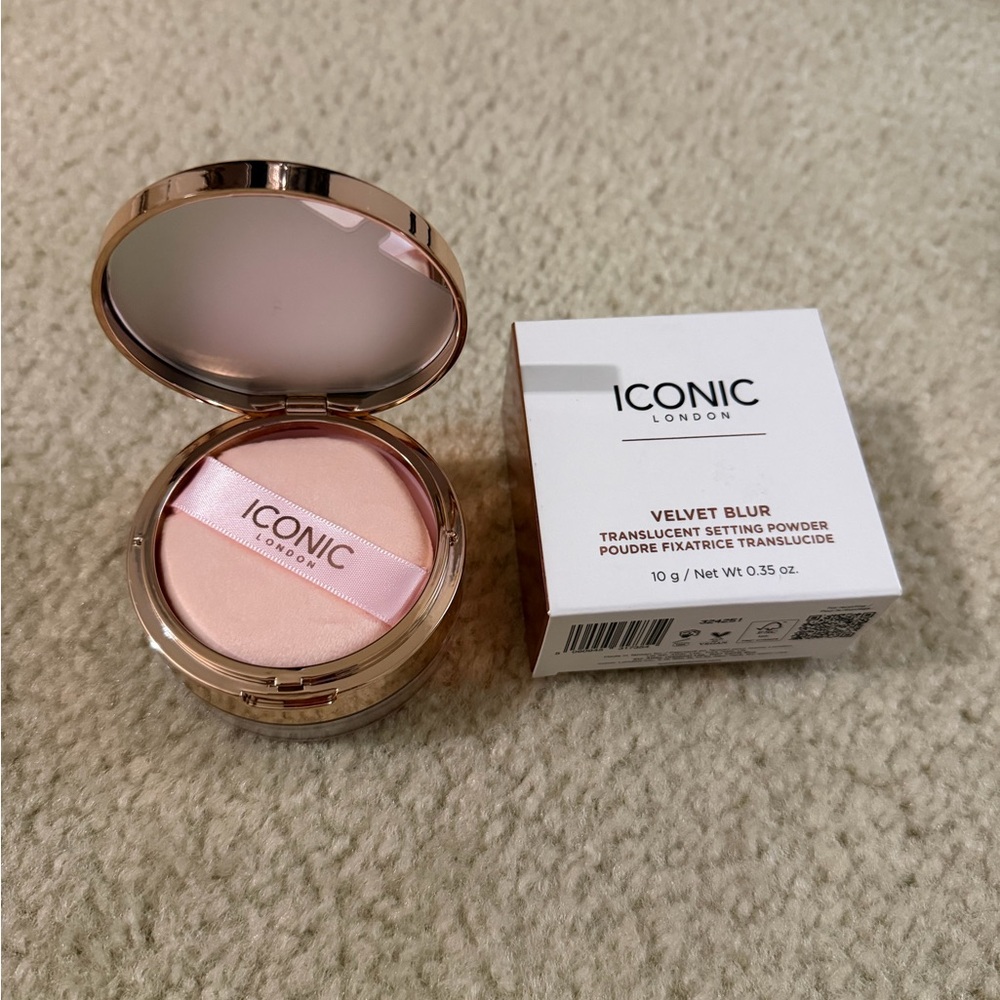 ICONIC London Velvety Blur Setting Powder with Pink Puff